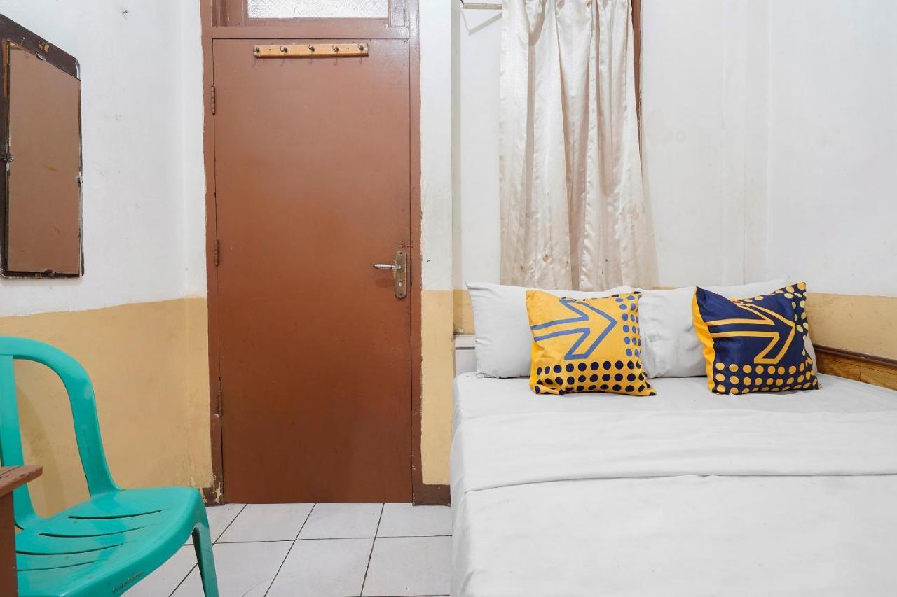 Spot On 91444 Hotel Arimbi Бандунг Екстериор снимка